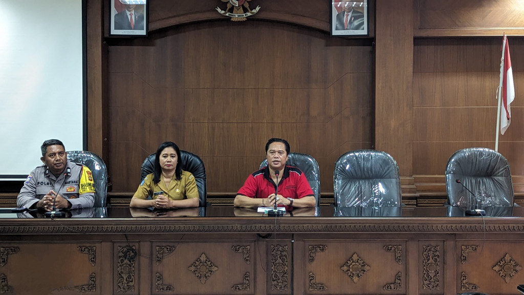 Perbekel Desa Abiansemal Dauh Yeh Cani Terima Kunjungan Pembinaan dari Diskominfo Kabupaten Badung